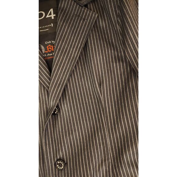 Mackintosh 104 Pinstripe Wool Overcoat - Velvet Trim (Made in Scotland) - Picture 9 of 9